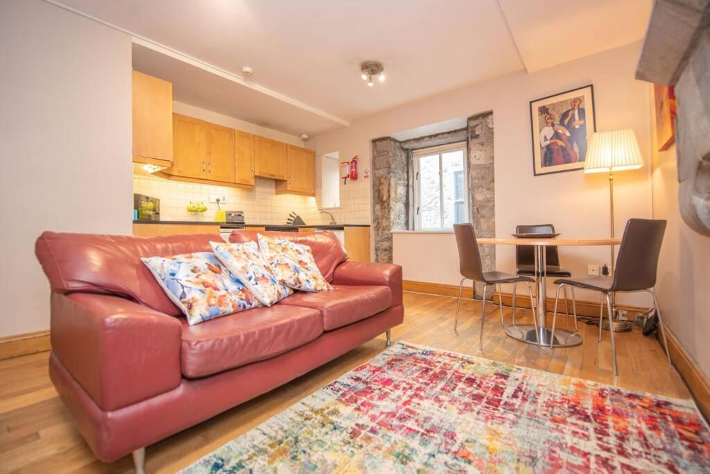 דירות גלוואיי Latin Quarter Luxury מראה חיצוני תמונה